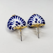 Cargar imagen en el visor de la galería, Aretes Corazón Talavera Azul
